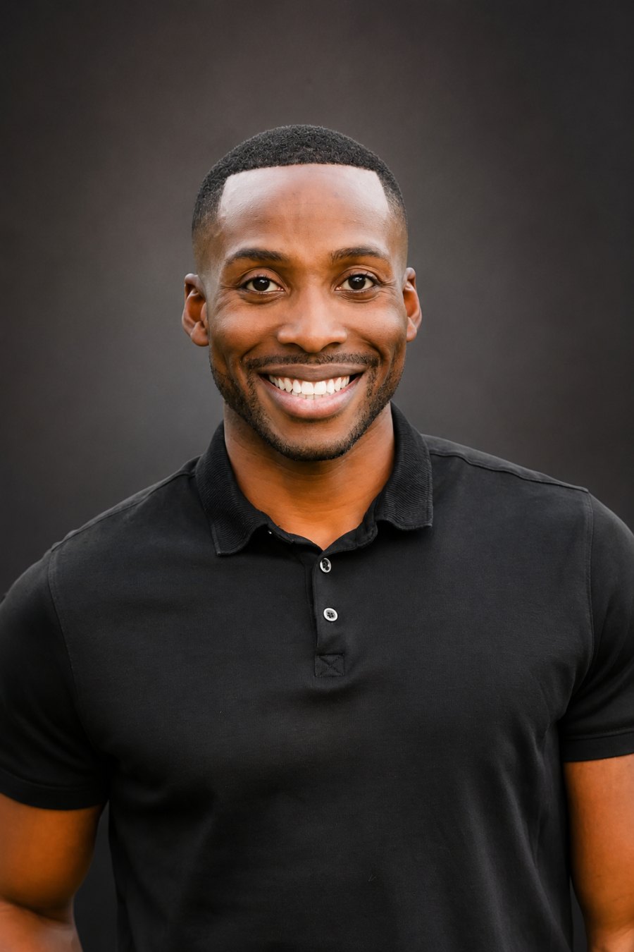 Dr. James Nnah, dentista en South Jordan